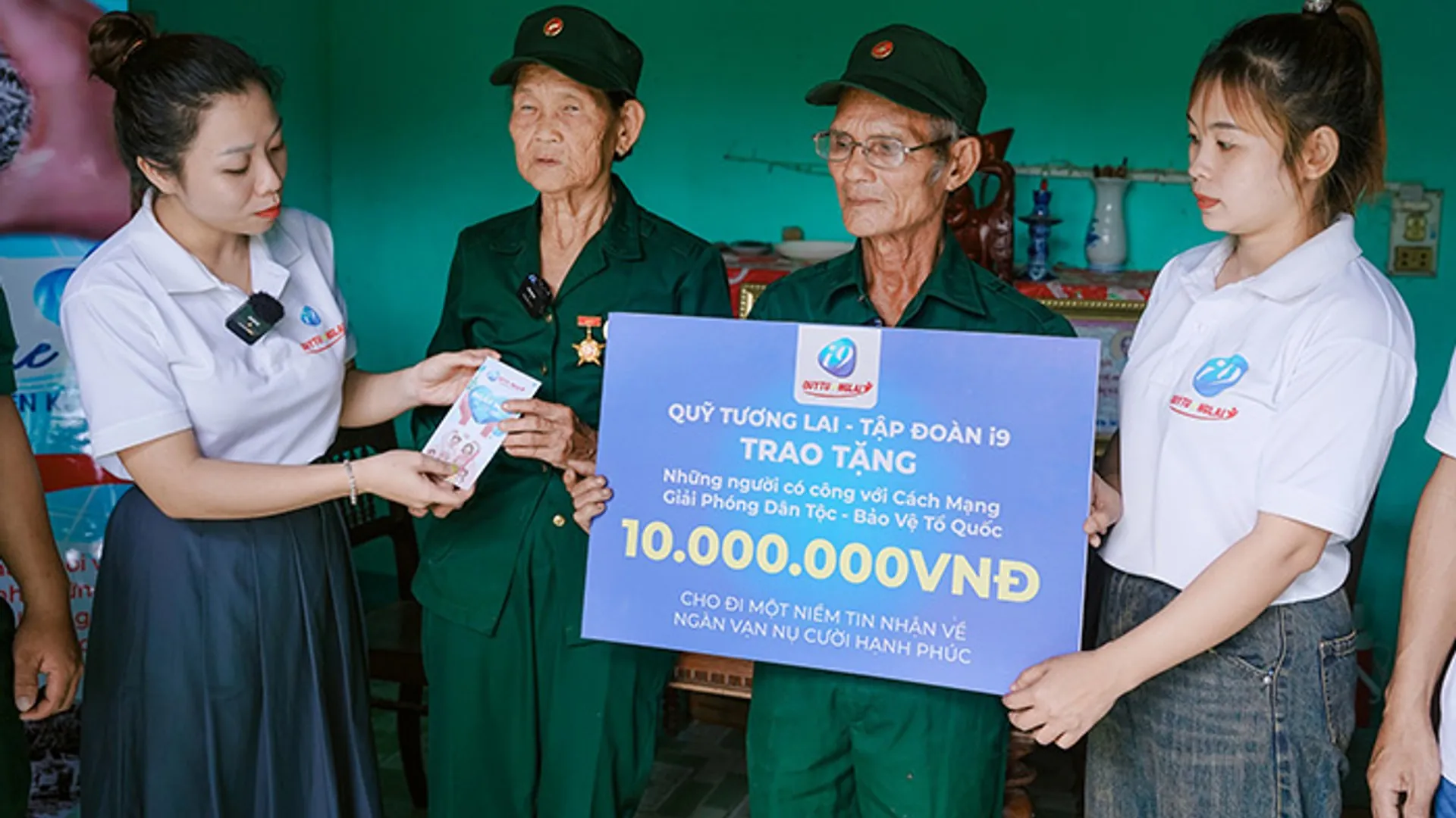 Hình ảnh hỗ trợ khách hàng chuyên nghiệp của ww88 game